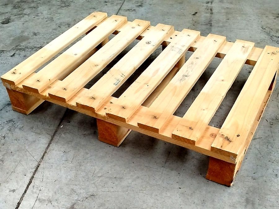 Medio palet de madera, 600 x 800 mm